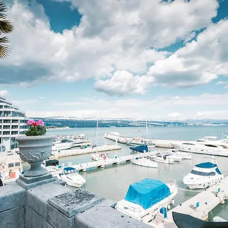Sea View Regaly - Free Parking - Apartament *