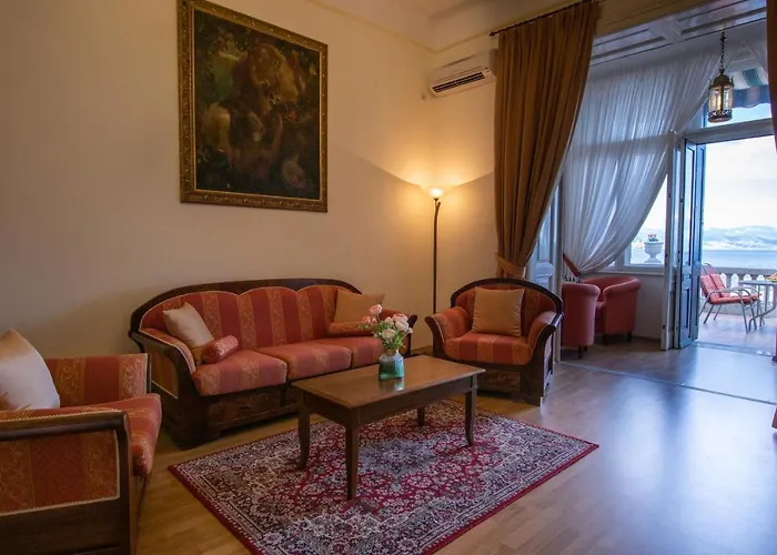 Appartamento Apartment Villa Regaly