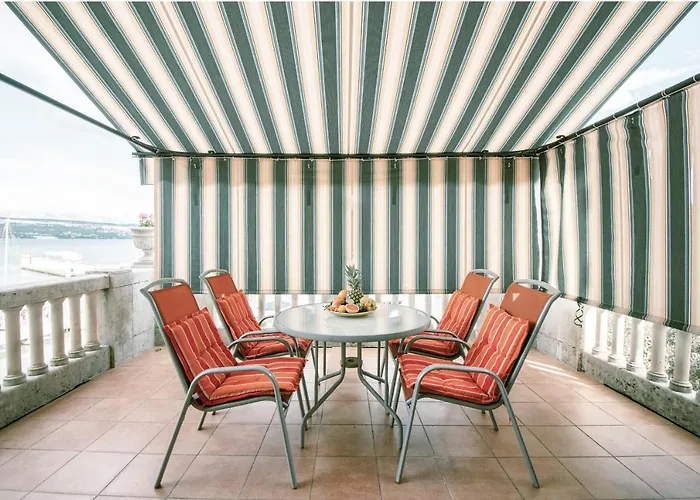 Appartamento Apartment Villa Regaly *